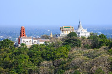Tapınak Dağı tepesinde khao wang palace, petchaburi, Tayland tarihinde