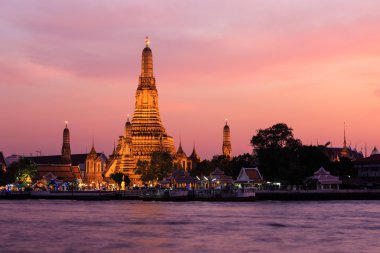 WAT arun (şafak Tapınağı) twilight, bangkok, Tayland
