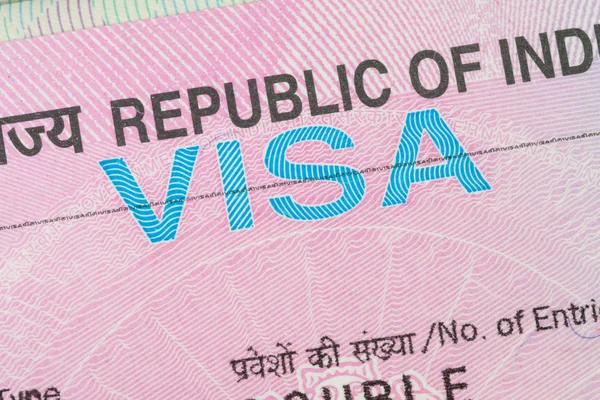 Visa de la India en una macro pasaporte — Foto de Stock