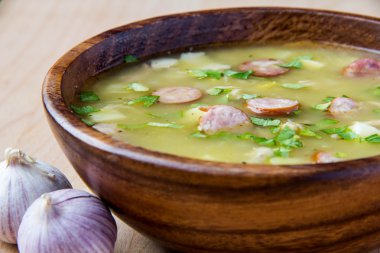 Bezelye çorbası