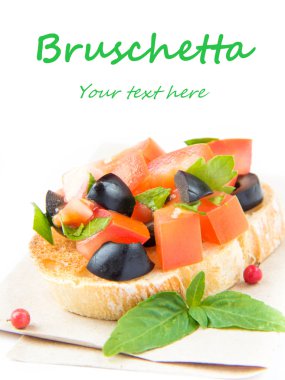 Klasik İtalyan meze bruschetta domates, fesleğen ve blac