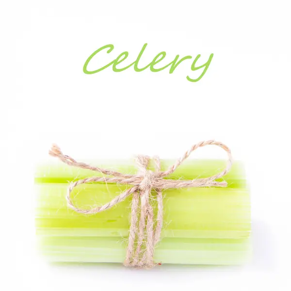 Čerstvý celer, svázaný s provázkem na bílém pozadí pro vaše t — Stock fotografie