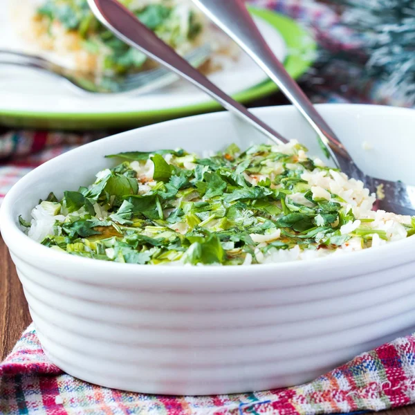 Rice casserole with egg, green spring onions, cilantro, chili, a — Stock Photo, Image