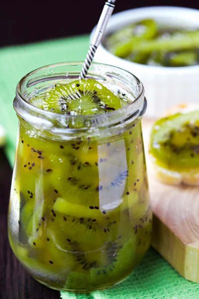 Egzotik reçel, lezzetli kivi ve limon ile — Stok fotoğraf