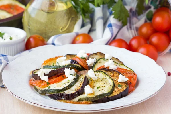 Ratatouille, sebze kesme dilimleri, patlıcan, kabak, tomat — Stok fotoğraf