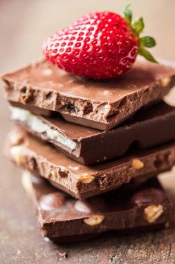 çikolata yığın, karışık, menzil, çilek, fındık, badem ezmesi