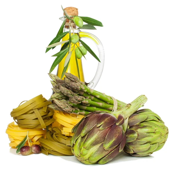 Tagliatelle and vegetables — Stock Photo, Image