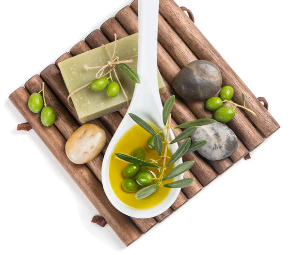Blick von oben auf den Wellnessbereich mit Olivenbäumen — Stockfoto