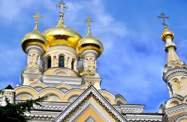 Arquitectura, Catedral de Yalta de San Alejandro Nevski. Ucrania. Crimea — Foto de Stock