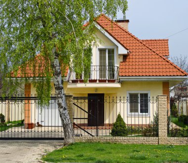 ev, bir yazlık. güzel, yeni, modern, iki katlı