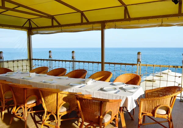 Cafetería junto al mar — Foto de Stock
