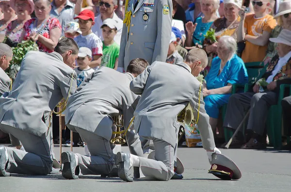 Militaire brass band. dag van de overwinning, 9 mei. — Stockfoto