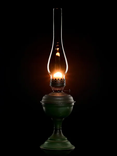 Lustrò lampada ad olio sul nero . — Foto Stock