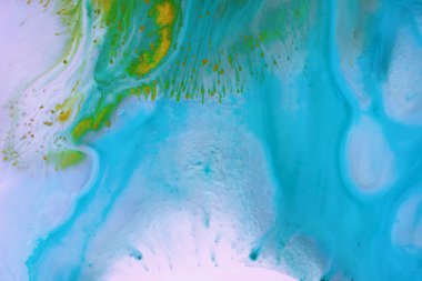 Soyut akrilik resim. Mermer mavisi soyut arkaplan. Sıvı mermer deseni. El boyası arka plan, karışık sıvı kırmızı, mavi ve yeşil boyalarla. Modern sanat. 