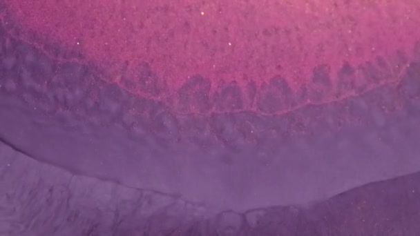 液体油漆混合背景与飞溅和涡旋 液体大理石质感的漩涡 流体艺术 摘要彩色设计纹理 背景镶嵌视频 光闪闪的浪花 — 图库视频影像