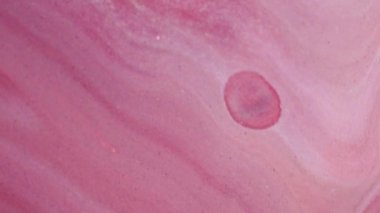 Akışkan sanat çizimi, akrilik doku ve akışkan bir etki. Sıvı boya arka planı. Kırmızı, pembe ve beyaz renkli sanatsal hareket. Renkli soyut sıvı tasarım arkaplanı. 