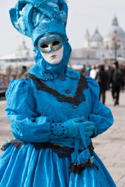 Venedik karnaval maskesi