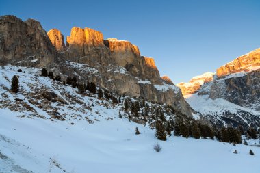 Dolomites dağlar, İtalya
