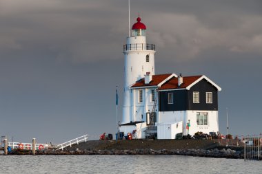 Deniz feneri paard van marken, günbatımı, Kuzey Hollanda, Hollanda