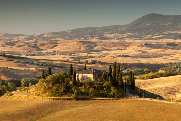 Salida del sol en la campiña toscana, Toscana, Italia —  Fotos de Stock