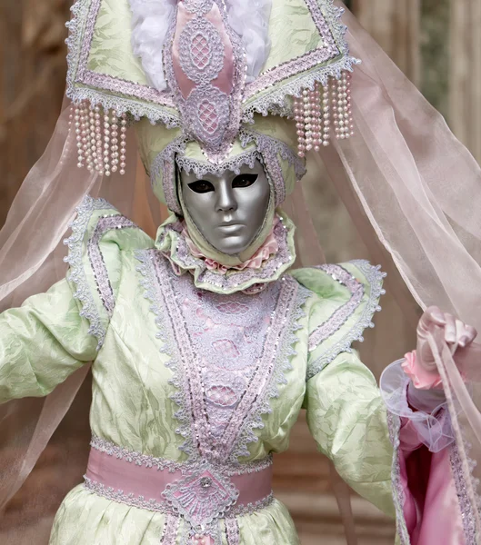 Venetsialainen karnevaalinaamio — kuvapankkivalokuva