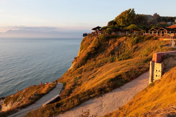 Idyllische Aussicht am Sonnenuntergang Strand, Lagos, Peroulades, Korfu, Griechenland — Stockfoto