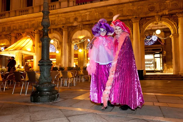 Carnavalsmaskers in Venetië, Italië — Stockfoto