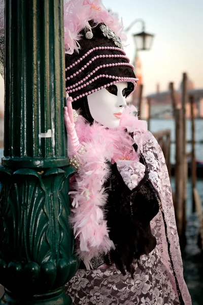 Máscara de carnaval en Venecia, Italia — Foto de Stock