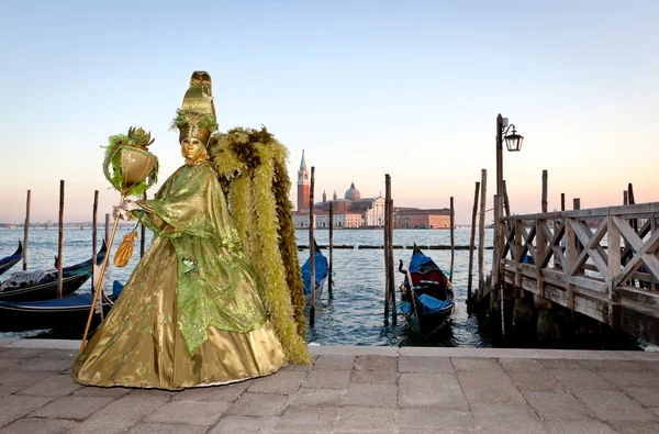 Masque de carnaval en venise, italie — Photo