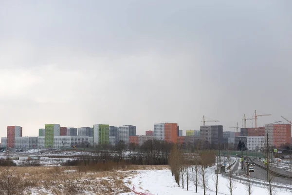 Будівництво Нового Величезного Району Москві Тип Багатокольорових Будинків Кубів Зима — стокове фото