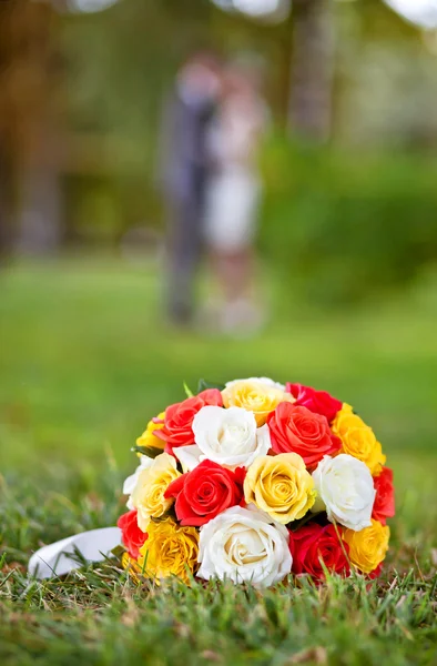 Wedding flowers - Wedding bouquet of yellow and white roses and — Stock Photo, Image