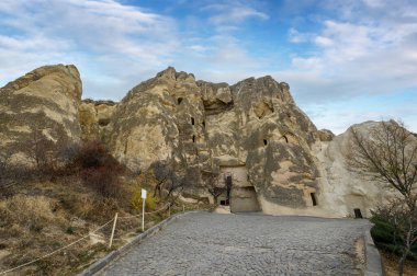 Goreme, Kapadokya 'daki Goreme Açık Hava Müzesi - Nevsehir, Türkiye. Eski mağara kiliseleri ve kaya oluşumu.