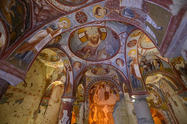 Affreschi Murales Nell Antica Grotta Chiesa Mela Elmali Kilise Dipinti — Foto Stock