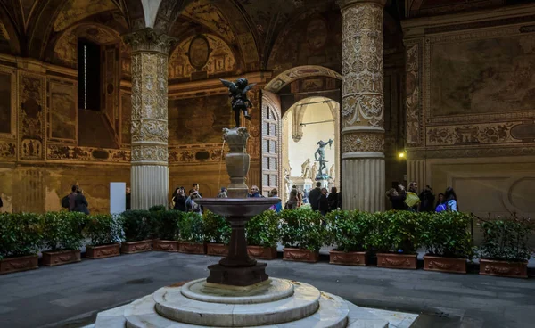 意大利佛罗伦萨 Palazzo Vecchio的内院 — 图库照片
