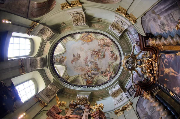 Praga República Checa Interior Iglesia San Nicolás Mala Strana Kostel — Foto de Stock