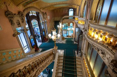 Barcelona, İspanya 'daki Katalan Müziği Sarayı. Palau de la Musica Catalana, Mimar Lluis Domenech i Montaner tarafından inşa edilmiş bir konser salonudur.