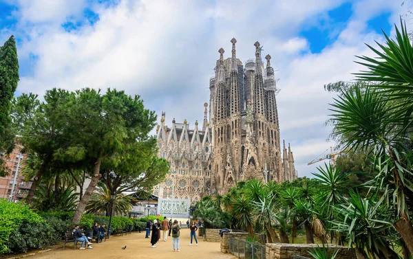 西班牙巴塞罗那 Sagrada Familia大教堂 它由建筑师Antonio Gaudi设计 — 图库照片