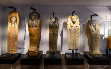 İspanya Barselona 'daki Antik Mısır Kültür Müzesi' ndeki eserler