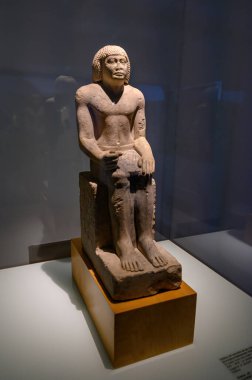 İspanya Barselona 'daki Antik Mısır Kültür Müzesi' ndeki eserler