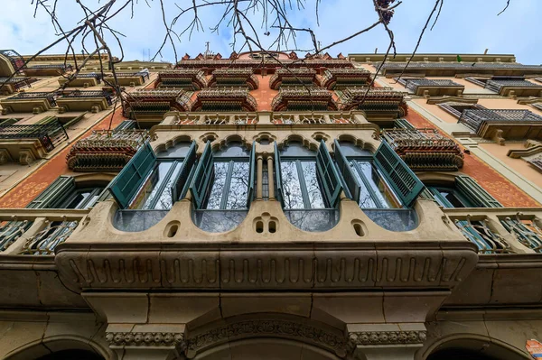 Wybitny Przykład Późnej Fasady Budynku Modernizmu Barcelonie Hiszpania — Zdjęcie stockowe