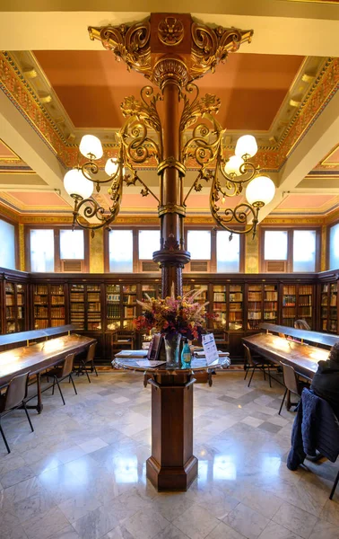 Барселона Испания Интерьер Старой Красивой Библиотеки Biblioteca Publica Arus — стоковое фото