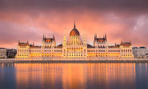 Magyar Parlament Épületével Napkeltekor Budapest Magyarország — Stock Fotó