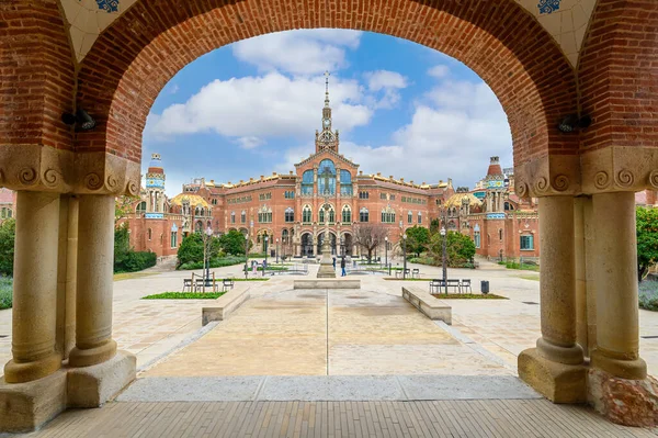 西班牙巴塞罗那 位于巴塞罗那的世界上最大的新艺术遗址圣克里奥 圣保尔综合医院 — 图库照片