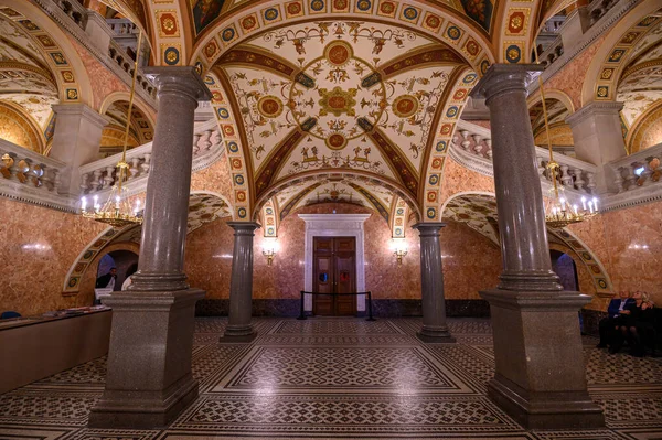 Будапешт Венгрия Интерьер Венгерского Королевского Государственного Оперного Театра Считается Одним — стоковое фото