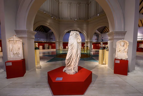 西班牙巴塞罗那 2022年5月12日 加泰罗尼亚考古博物馆的文物和内部 — 图库照片