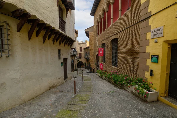 Barselona, İspanya. Poble Espanyol - İspanya 'nın tipik bölgesel mimarisini sergileyen 117 binayla 1929 yılında inşa edilen açık hava müzesi.