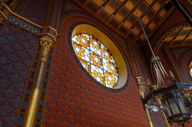 Budapeşte, Macaristan. Rumbach Sokağı Sinagogu 'nun içi. Pest 'teki Yahudi mahallesinde.