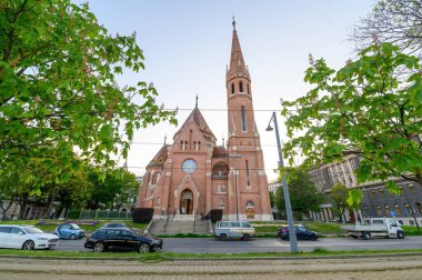 Macaristan Budapeşte 'deki Szilagyi Dezso Meydanı Reform Kilisesi