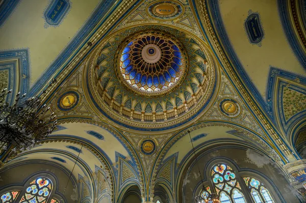 ハンガリーのセゲド リポット バウムホーンによって設計されたセゲド会堂の内部 — ストック写真