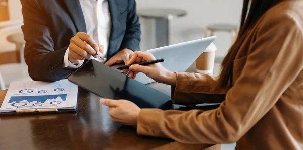 Business Meeting Team Work Process Man Woman Desk — Stok fotoğraf